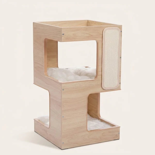 Kompaktes Katzenmöbel Ek aus hellem Holz, 60 cm hoch