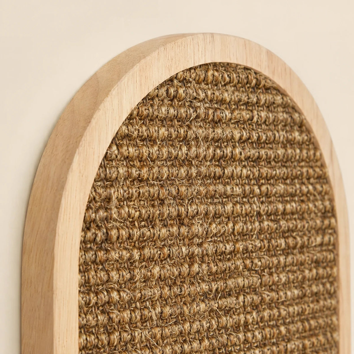 Wand-Kratzbrett aus Holz und Sisal – Ramme